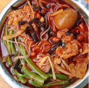 螺螄粉發(fā)現(xiàn)煙頭？食品安全記心中